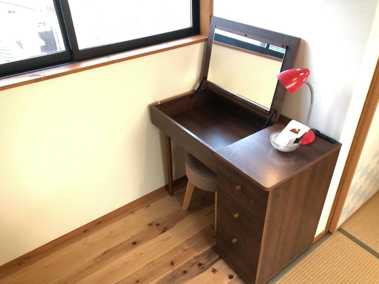Guest House Roji To Akari Naoshima Exterior photo